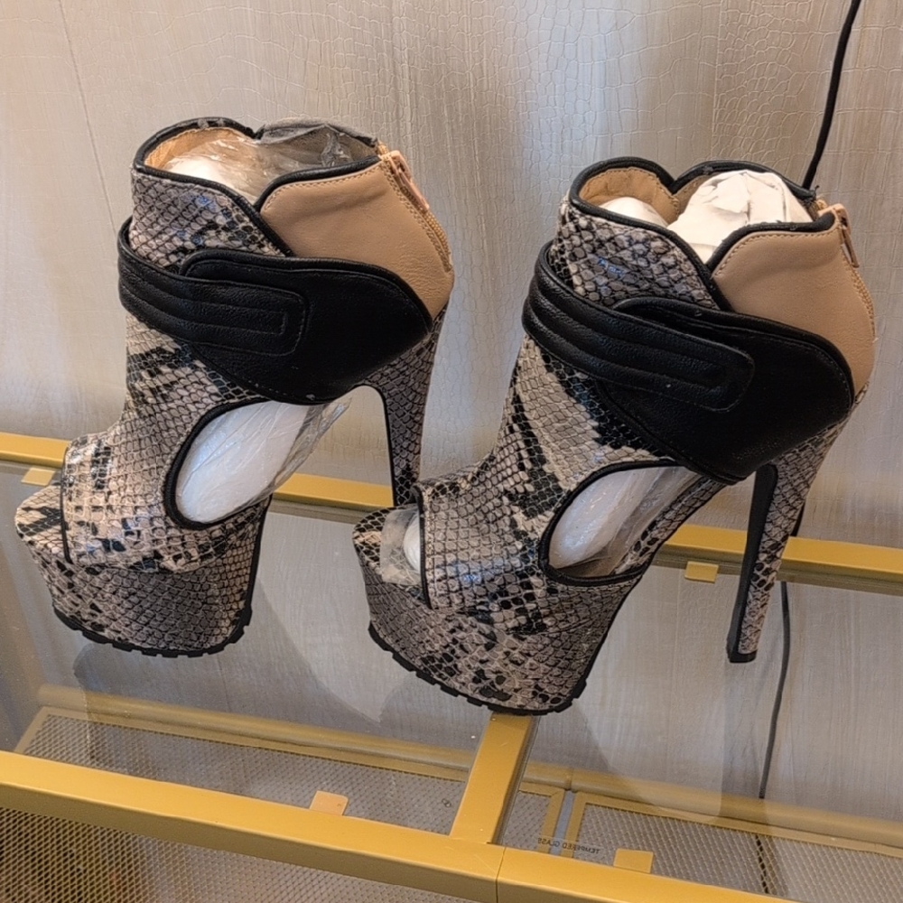 Privileged Snake-Print Platform Peep-Toe Heels in Beige and Black